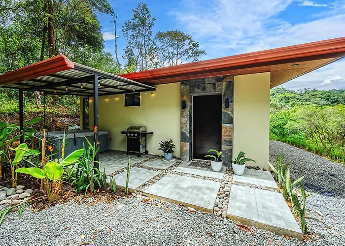 Mountain Whisper Ferienhaus *
